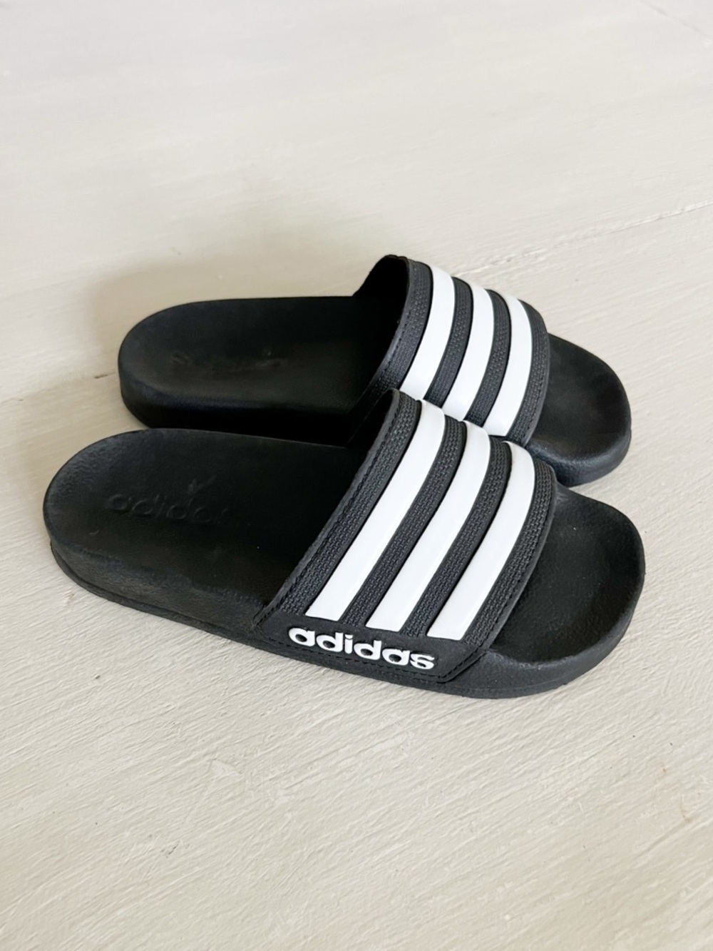 Adidas Adilette Shower Slides Black White Slip On Sandals size 12 toddler